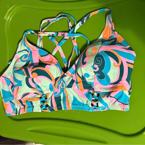 Jessica Simpson Other - Colorful Women's Swim Top
